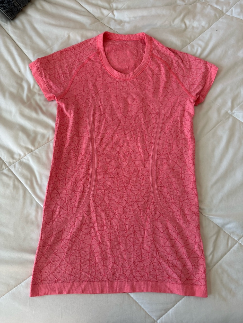 lululemon athletica Pink Short Sleeve Seamless Swiftly Athletic Tee